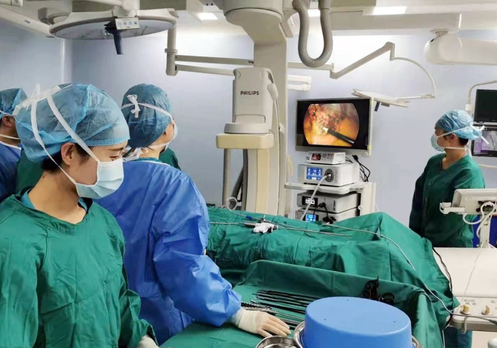三秦网报道—西安国际医学中心完成首例KT综合征腹腔镜与介入治疗手术